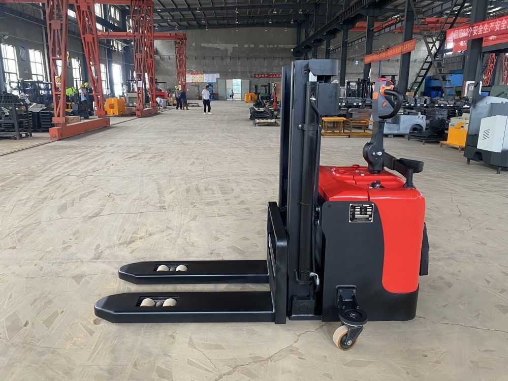 median Order Picking Forklift Truck 1500 KG Order Picker Fork Lift