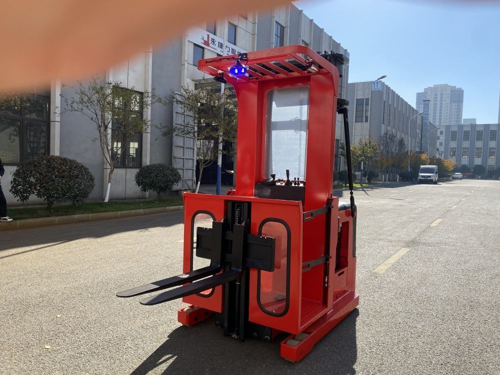 1.5 Ton Electric Warehouse Order Picker  Electric Aerial Order Picker Truck Lifting on Platform