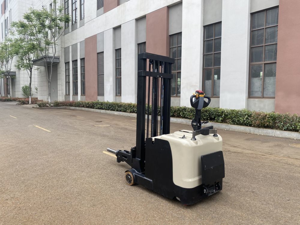 Pedal Type Electric Pallet Stacker Airlift Balanced Inflatable Shaft Diameter 6 Inches