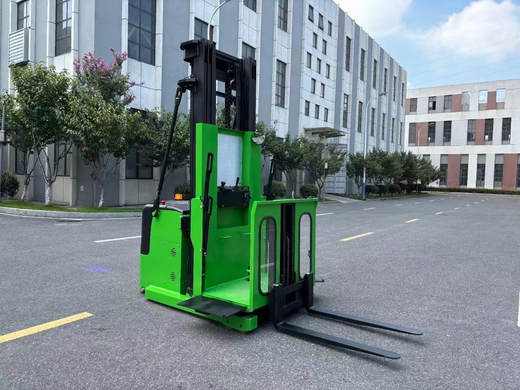 Electric Order Picking Forklift Cart Capacity 600 KGS for Distribution Centers