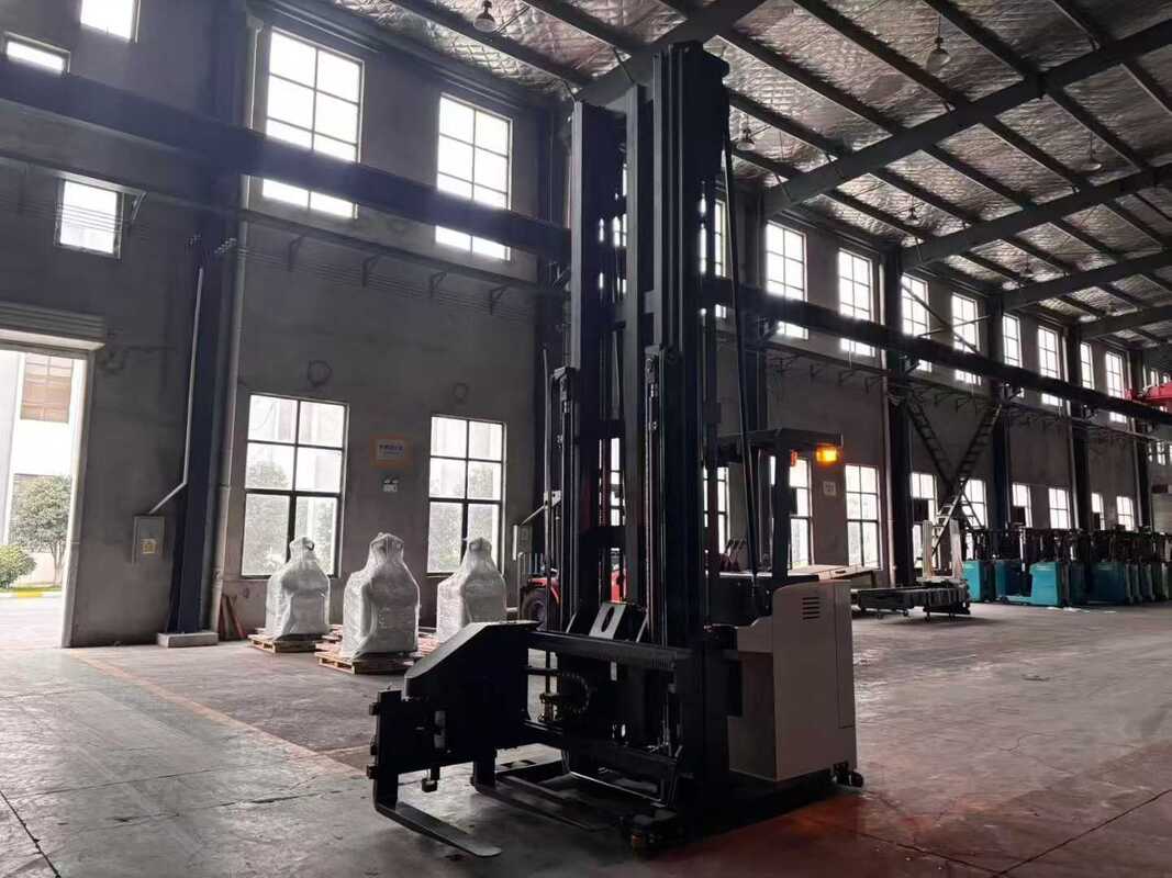 Three-way Forklift, For Warehouses/etc., 1500kg + 10m Capability